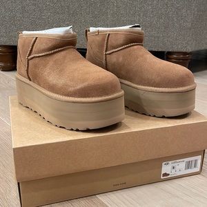 Ugg Ultra Mini Platform - Chestnut (size 6) BNIB
